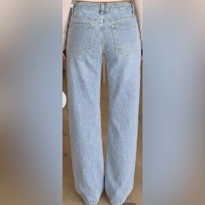 Women’s Light Wash Jeans